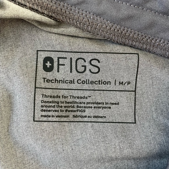 Figs Women's Gray Scrubs with Turquoise Drawstring Medium Petite - Picture 5 of 6